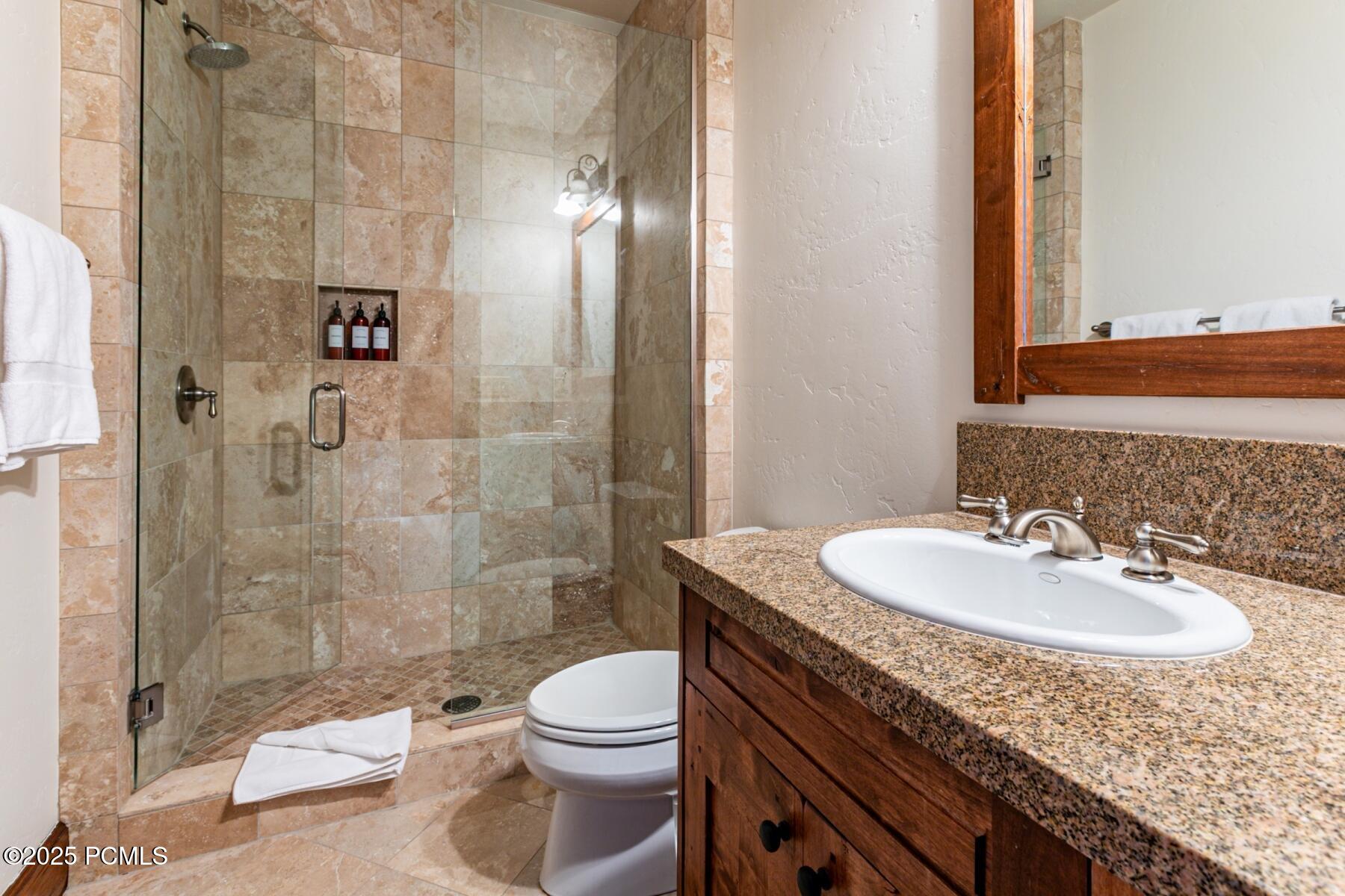 Park City, Utah 84060, United States, 4 Bedrooms Bedrooms, ,5 BathroomsBathrooms,Residential,Active,254174