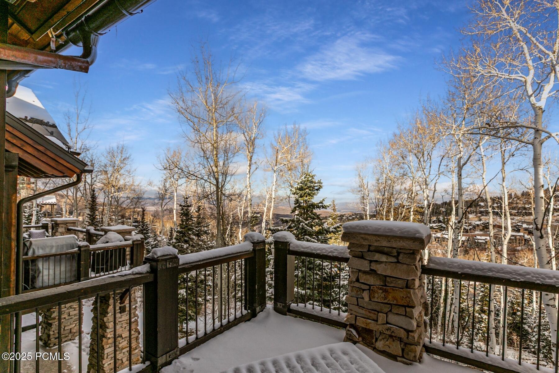 Park City, Utah 84060, United States, 4 Bedrooms Bedrooms, ,5 BathroomsBathrooms,Residential,Active,254174