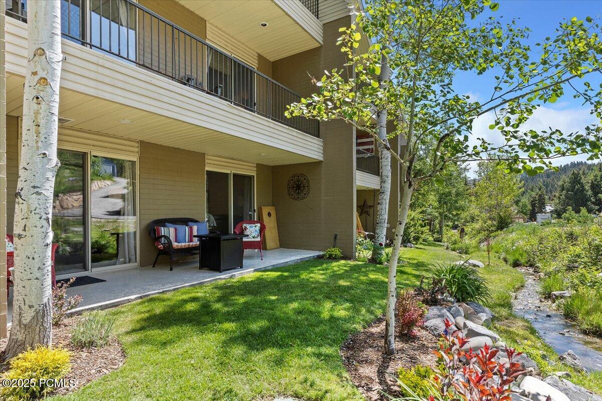 435 Aspen Drive #APT 8, Park City, Utah image 2