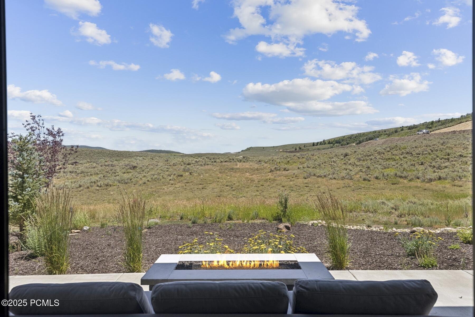 Park City, Utah 84098, United States, 3 Bedrooms Bedrooms, ,4 BathroomsBathrooms,Residential,Active,28104