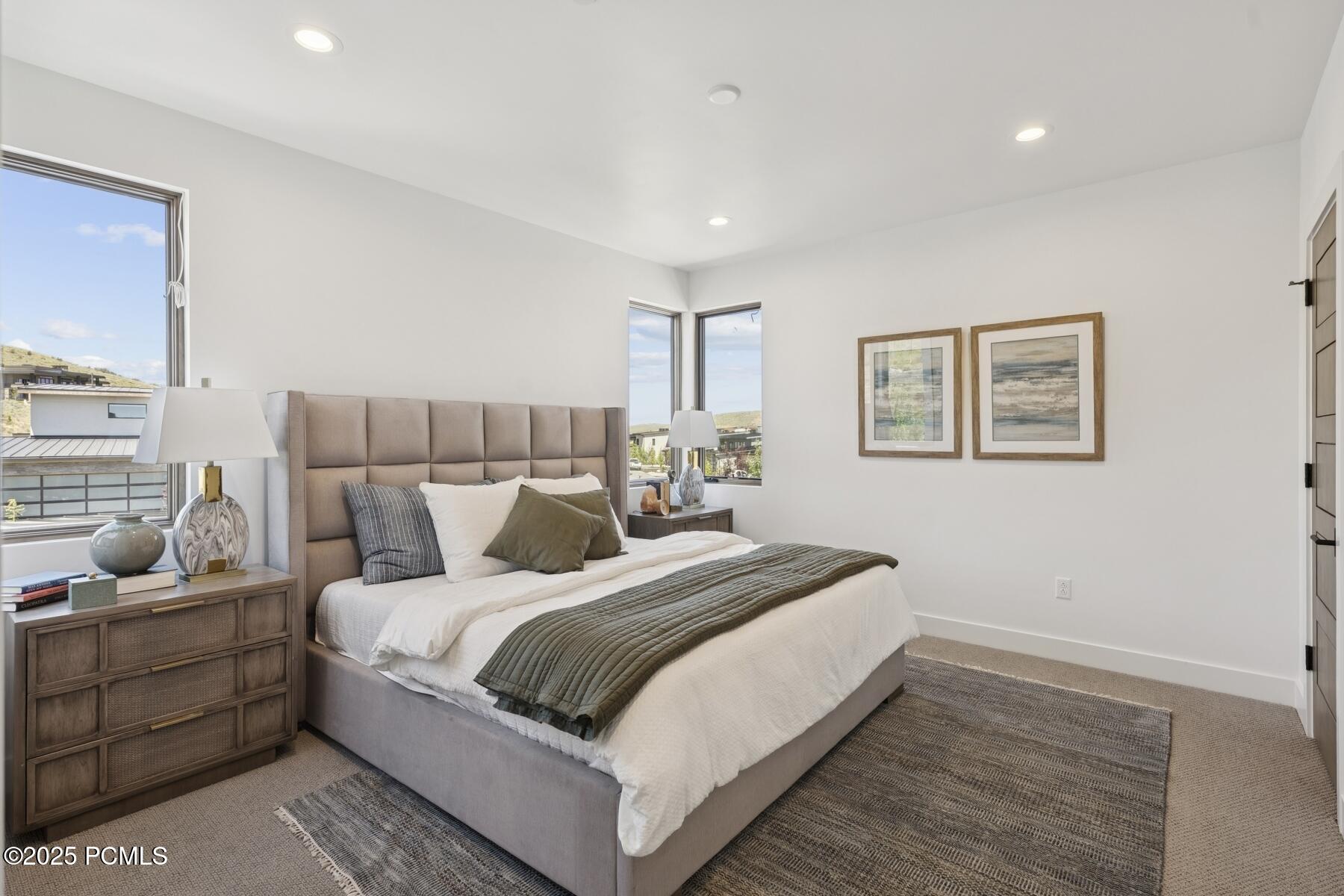 Park City, Utah 84098, United States, 3 Bedrooms Bedrooms, ,4 BathroomsBathrooms,Residential,Active,28104