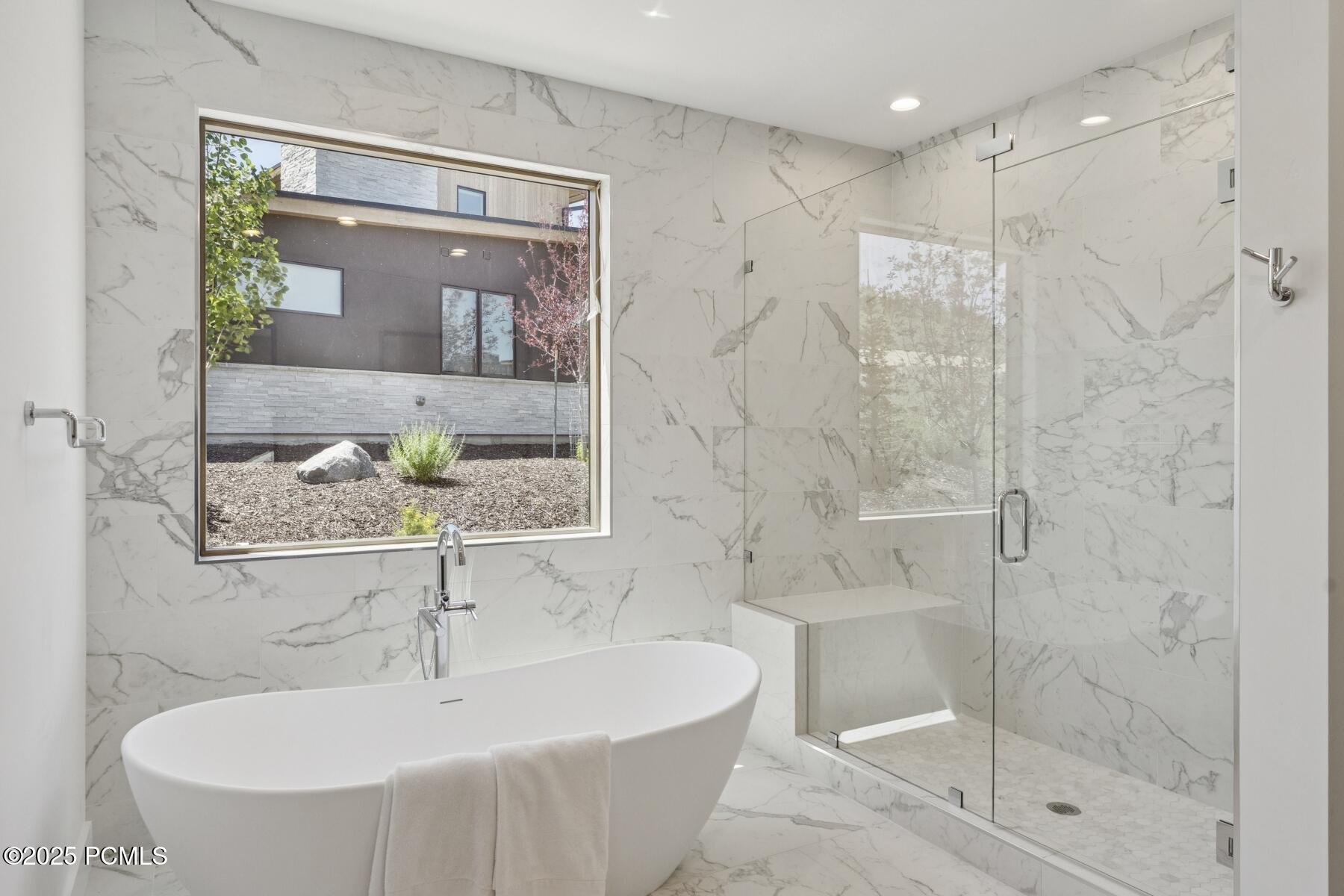 Park City, Utah 84098, United States, 3 Bedrooms Bedrooms, ,4 BathroomsBathrooms,Residential,Active,28104