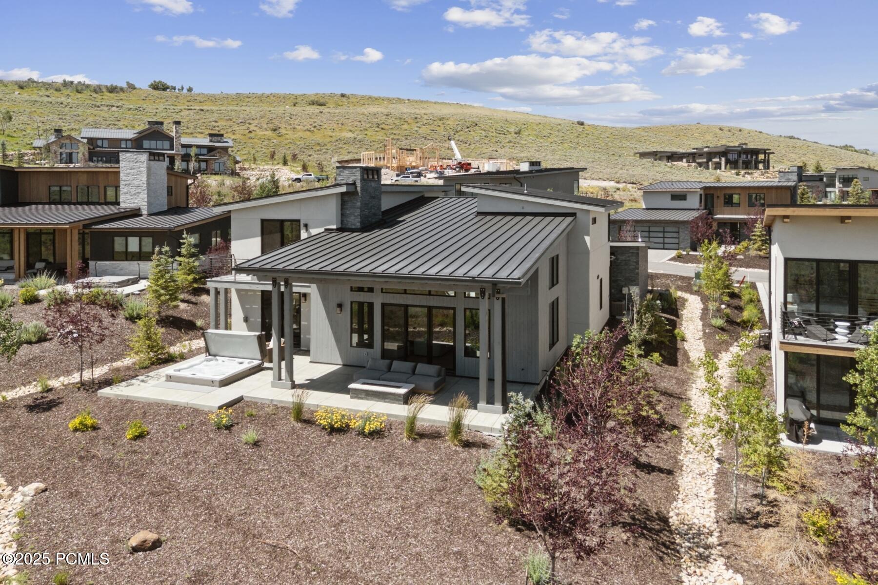 Park City, Utah 84098, United States, 3 Bedrooms Bedrooms, ,4 BathroomsBathrooms,Residential,Active,28104