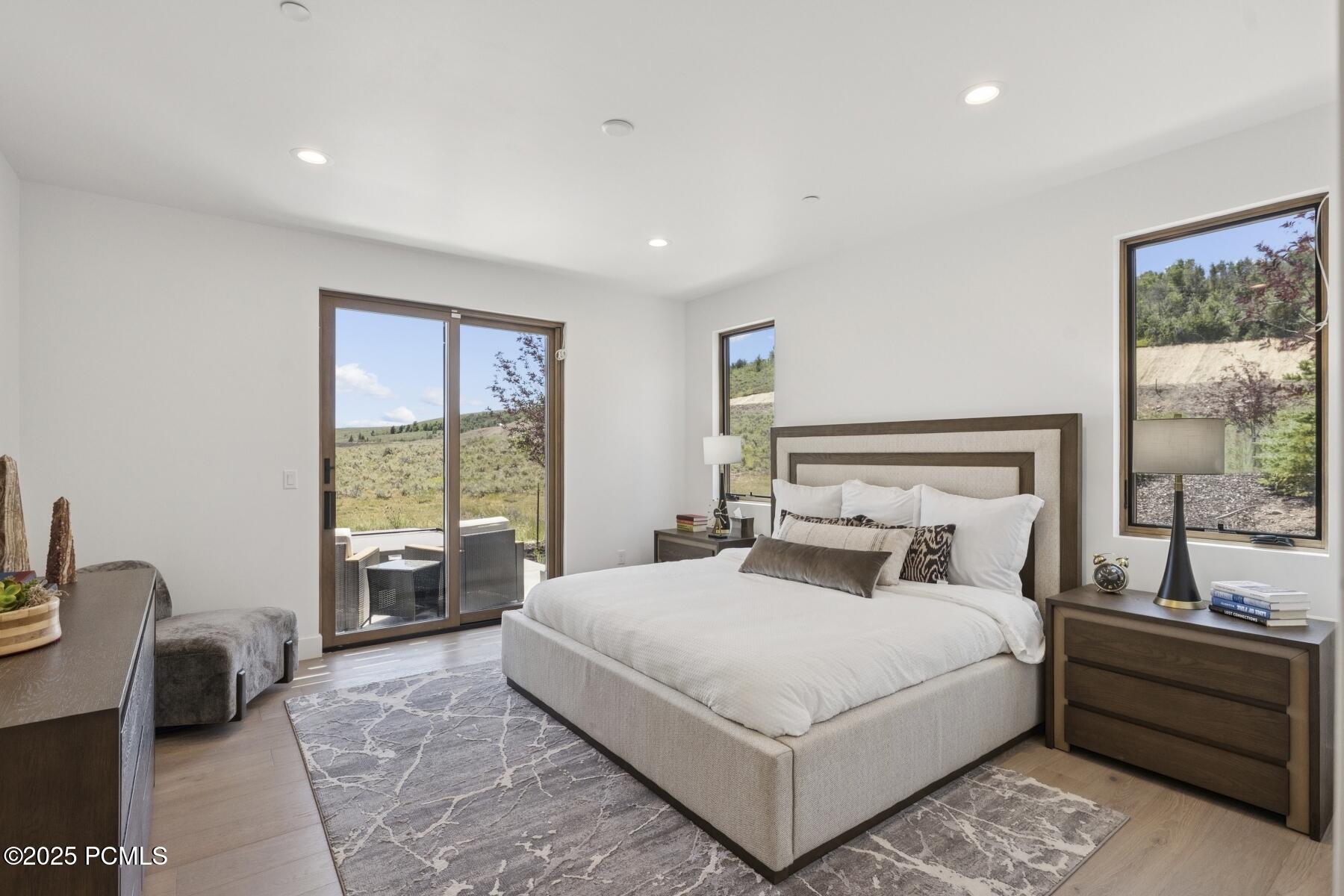 Park City, Utah 84098, United States, 3 Bedrooms Bedrooms, ,4 BathroomsBathrooms,Residential,Active,28104