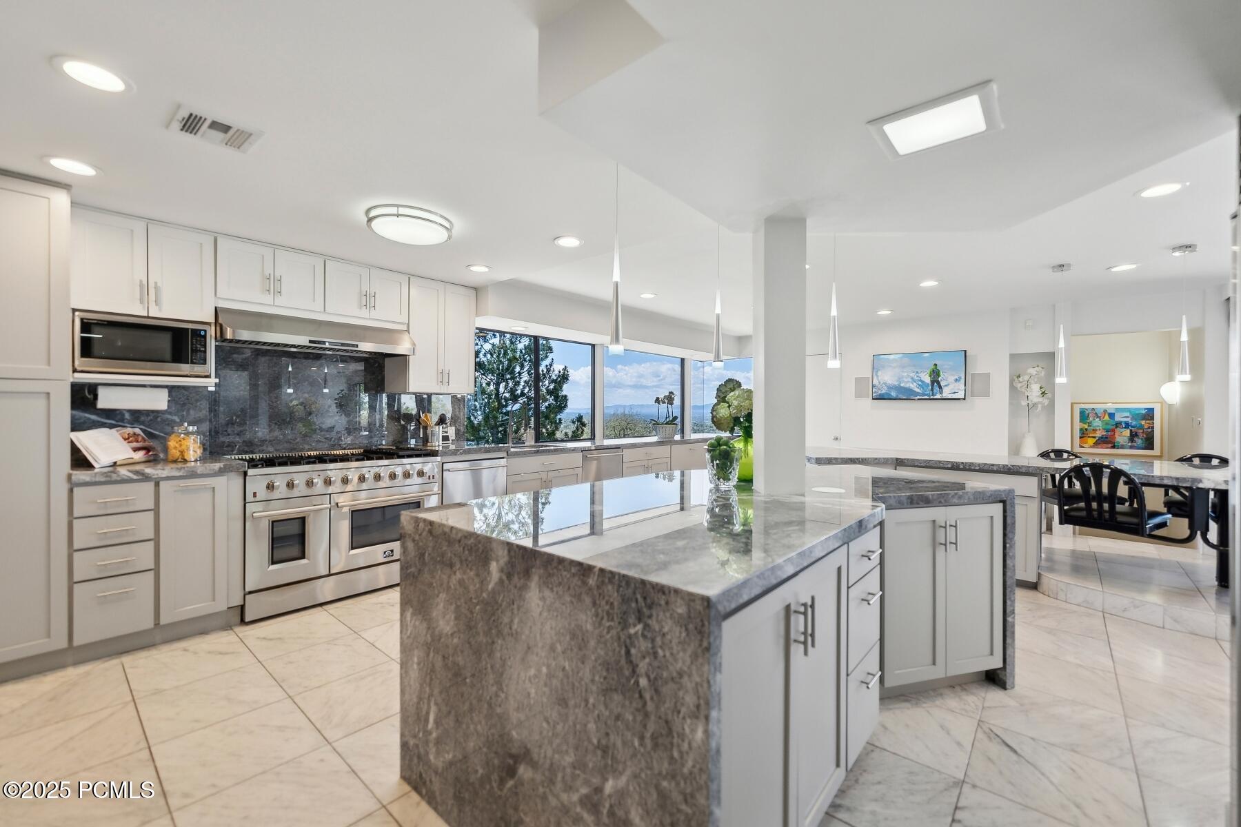 1530 Indian Hills Drive, Salt Lake City, Utah image 24