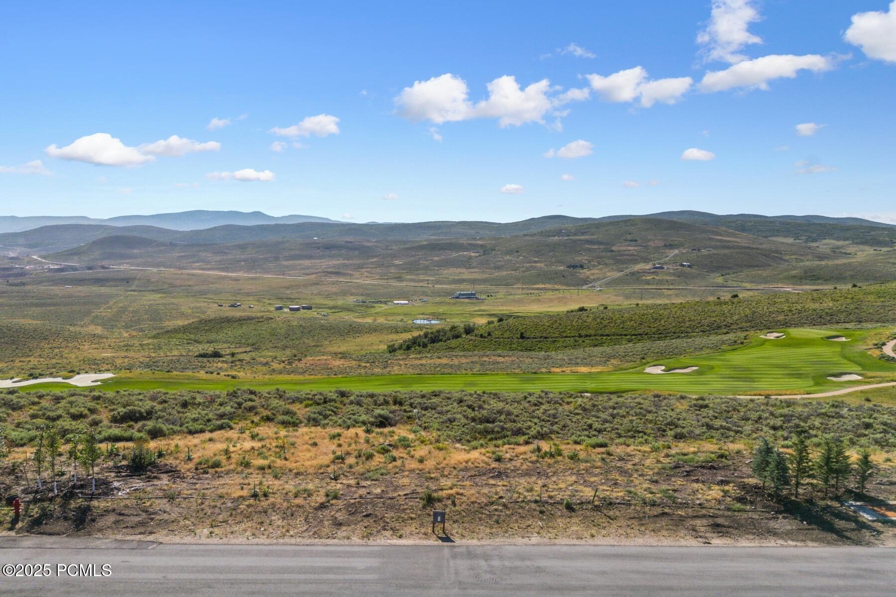 Park City, Utah 84098, United States, 5 Bedrooms Bedrooms, ,6 BathroomsBathrooms,Residential,Pending,231437