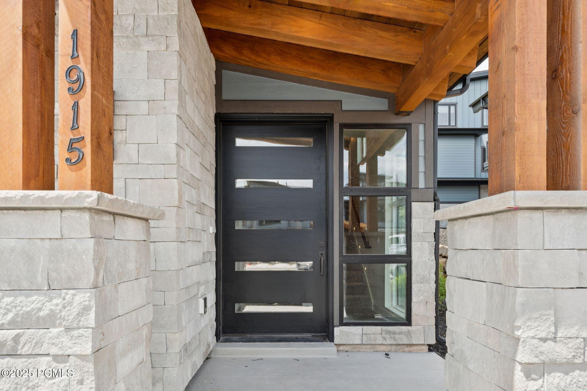 Mayflower Mountain, Utah 84032, United States, 5 Bedrooms Bedrooms, ,6 BathroomsBathrooms,Residential,Active,110939