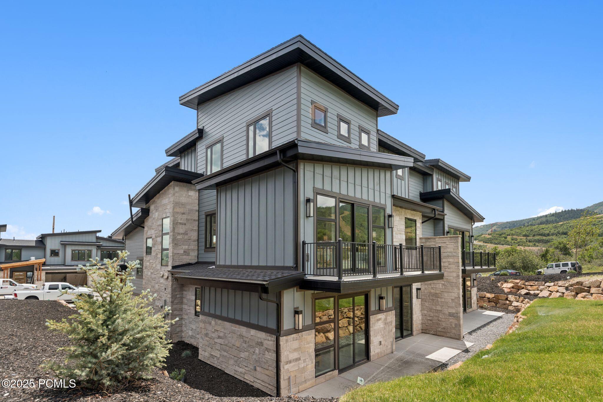 Mayflower Mountain, Utah 84032, United States, 5 Bedrooms Bedrooms, ,6 BathroomsBathrooms,Residential,Active,110939