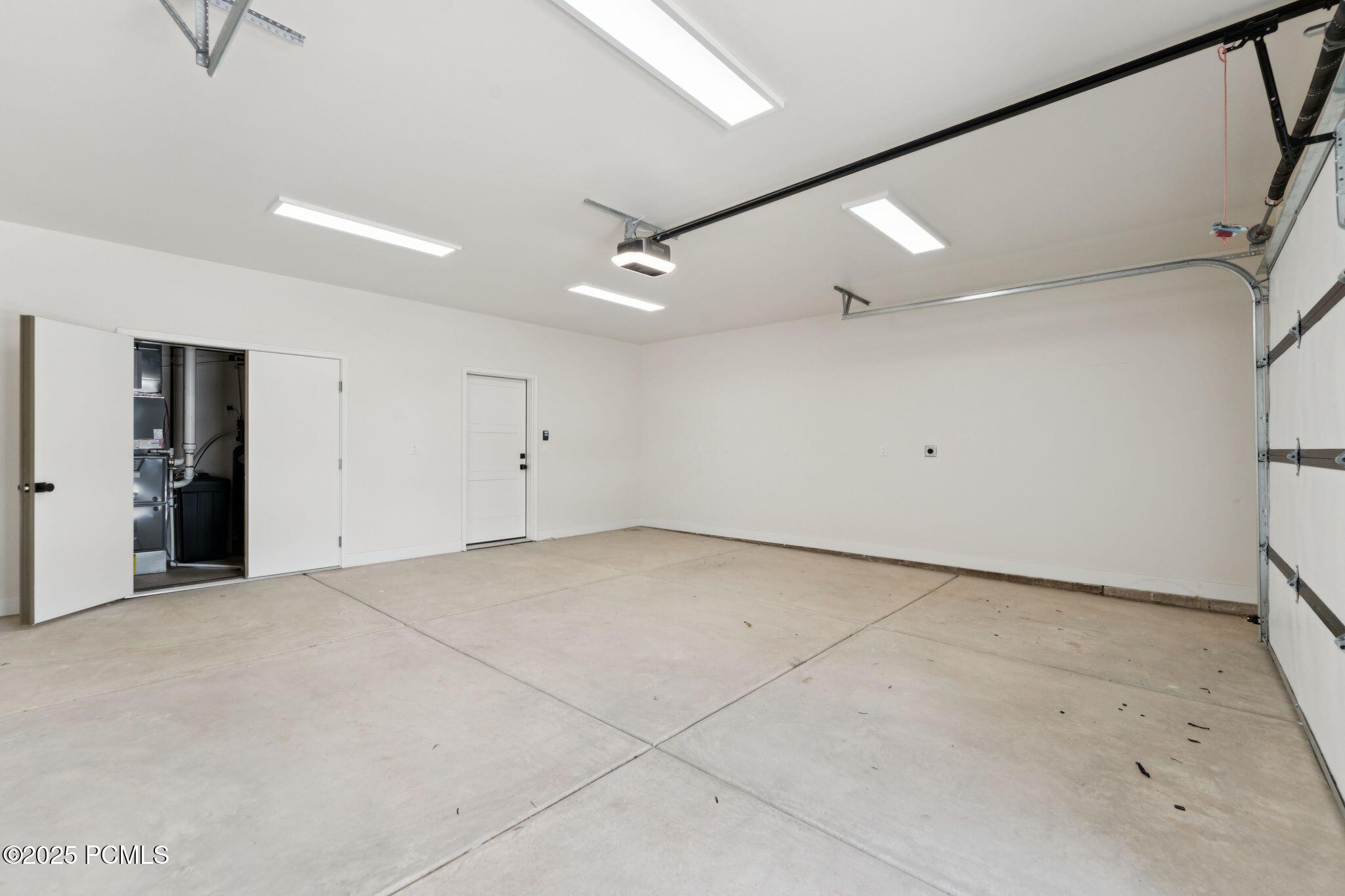 Mayflower Mountain, Utah 84032, United States, 5 Bedrooms Bedrooms, ,6 BathroomsBathrooms,Residential,Active,110939