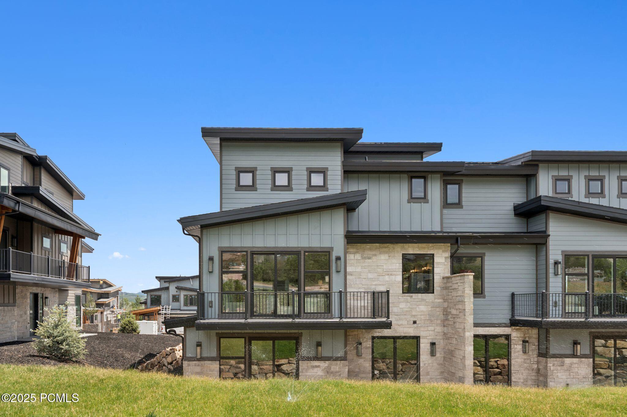 Mayflower Mountain, Utah 84032, United States, 5 Bedrooms Bedrooms, ,6 BathroomsBathrooms,Residential,Active,110939