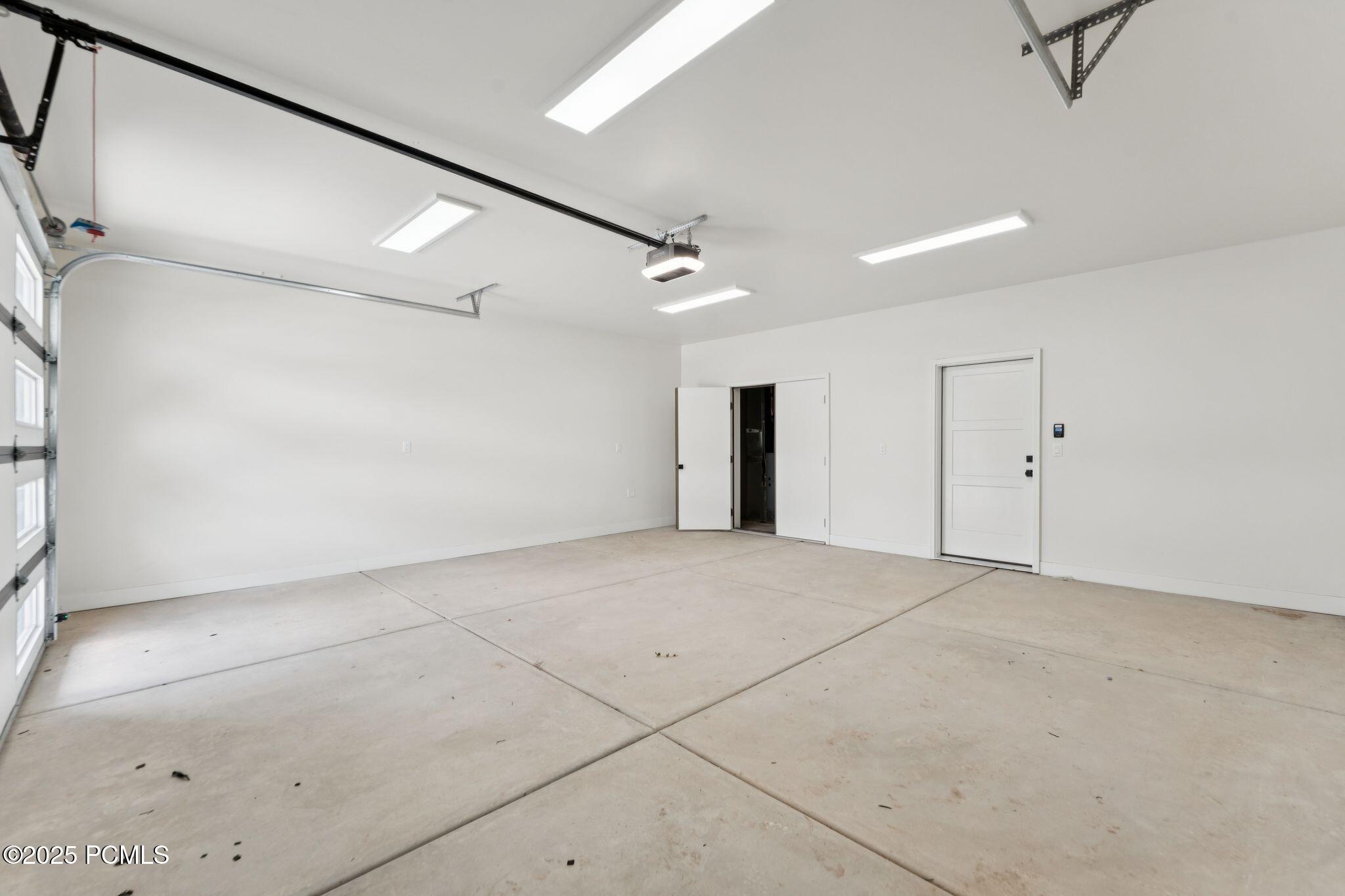 Mayflower Mountain, Utah 84032, United States, 5 Bedrooms Bedrooms, ,6 BathroomsBathrooms,Residential,Active,110939