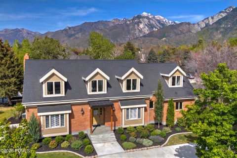 Homes For Sale - 16 Gatehouse Lane<br/> Salt Lake County, Sandy, UT 84092