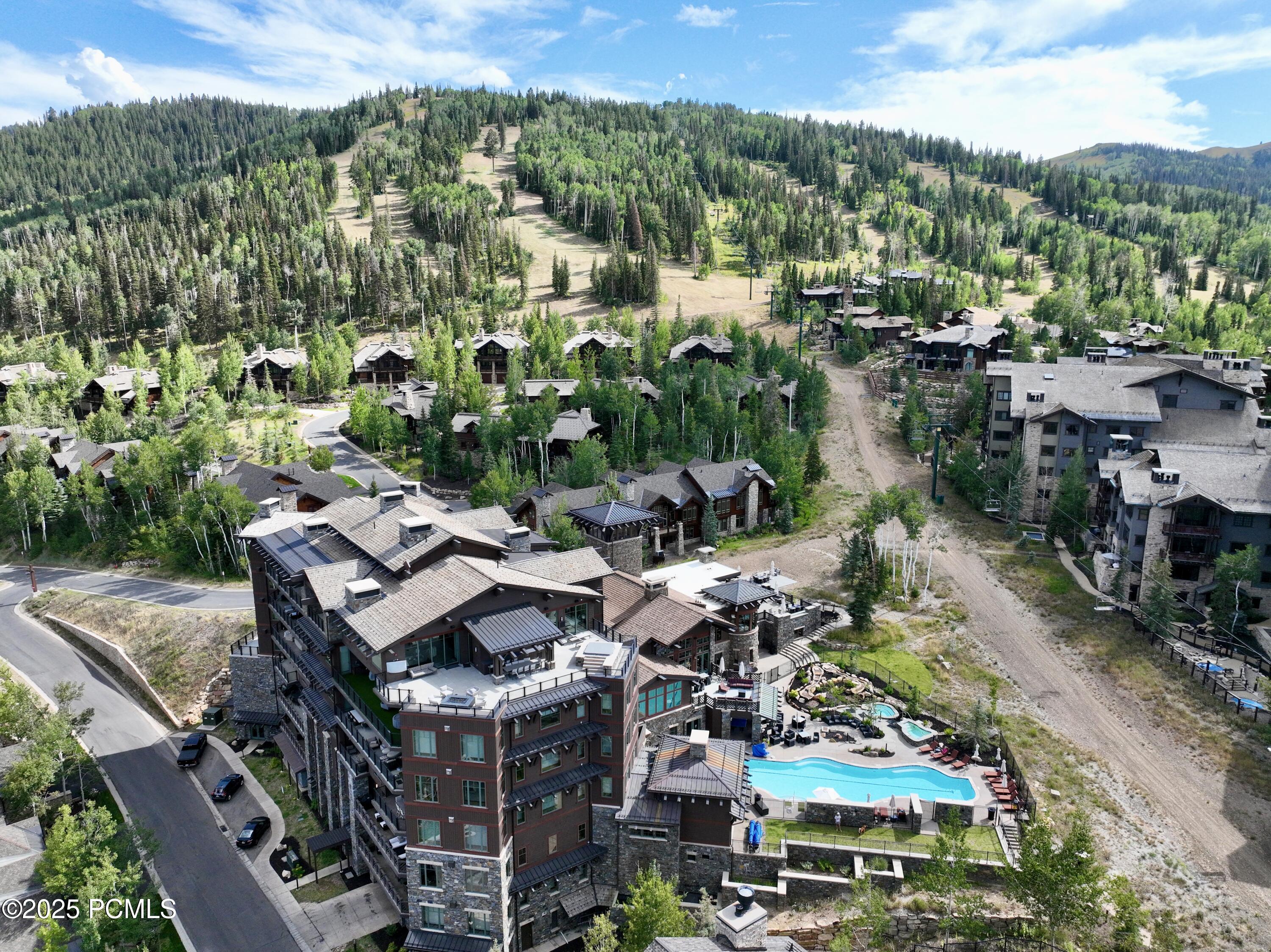 Heber City, Utah 84032, United States, 4 Bedrooms Bedrooms, ,5 BathroomsBathrooms,Residential,Active,200362