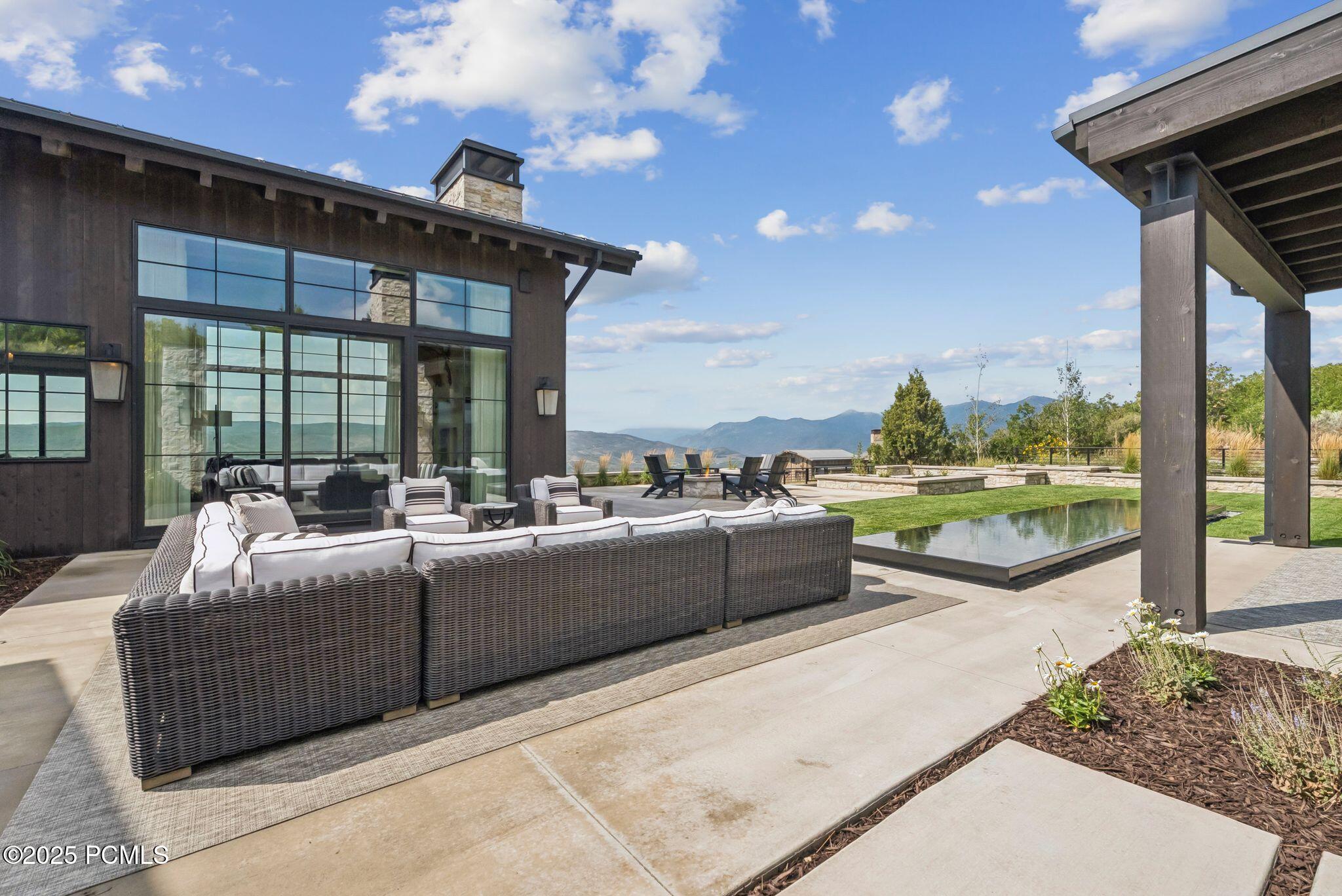 Heber City, Utah 84032, United States, 4 Bedrooms Bedrooms, ,5 BathroomsBathrooms,Residential,Active,200362