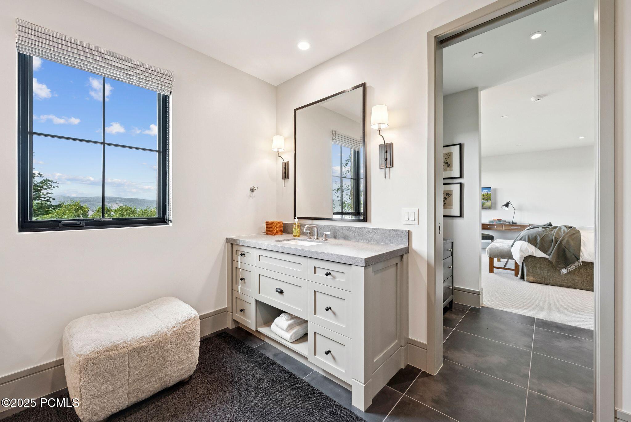 Heber City, Utah 84032, United States, 4 Bedrooms Bedrooms, ,5 BathroomsBathrooms,Residential,Active,200362