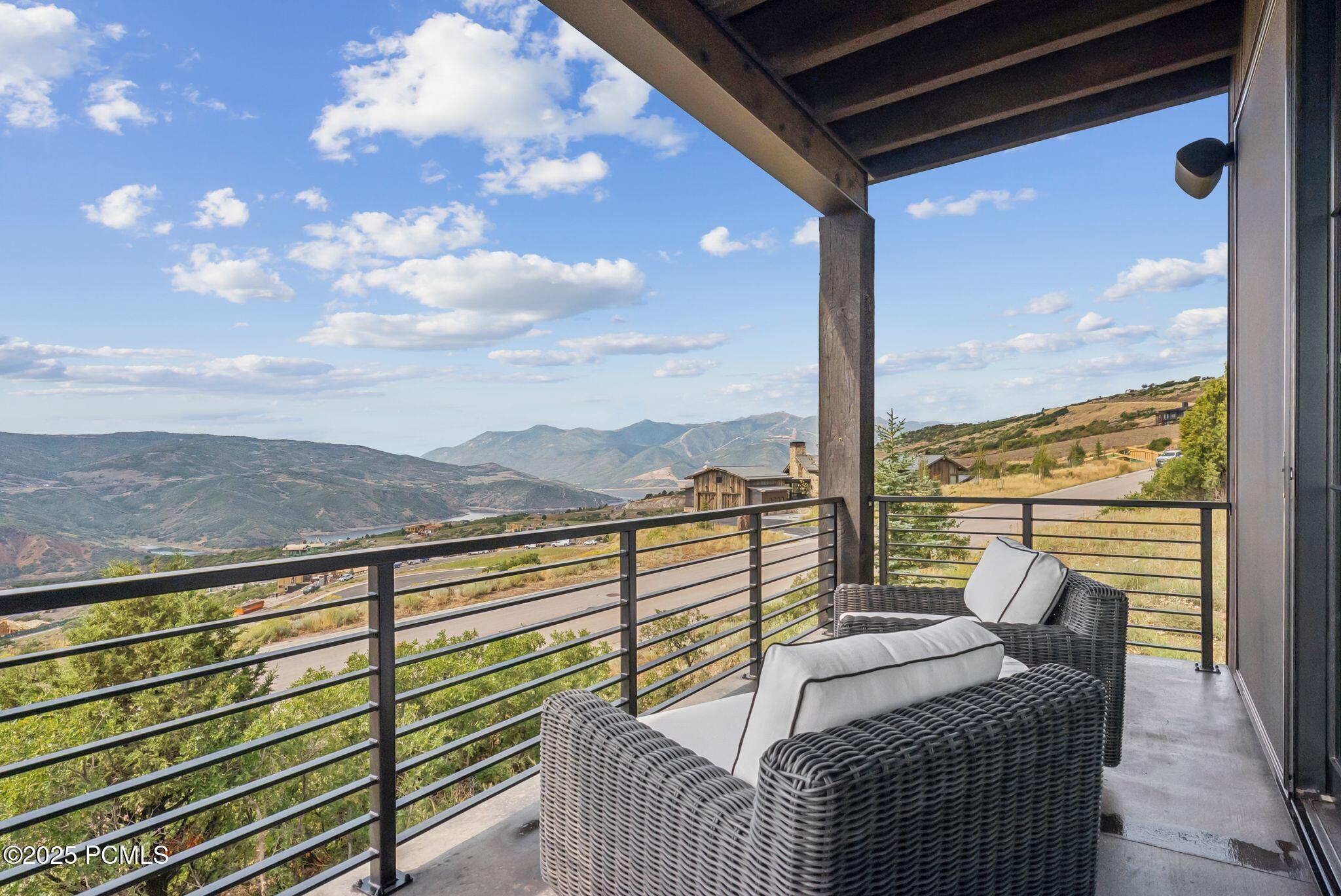 Heber City, Utah 84032, United States, 4 Bedrooms Bedrooms, ,5 BathroomsBathrooms,Residential,Active,200362