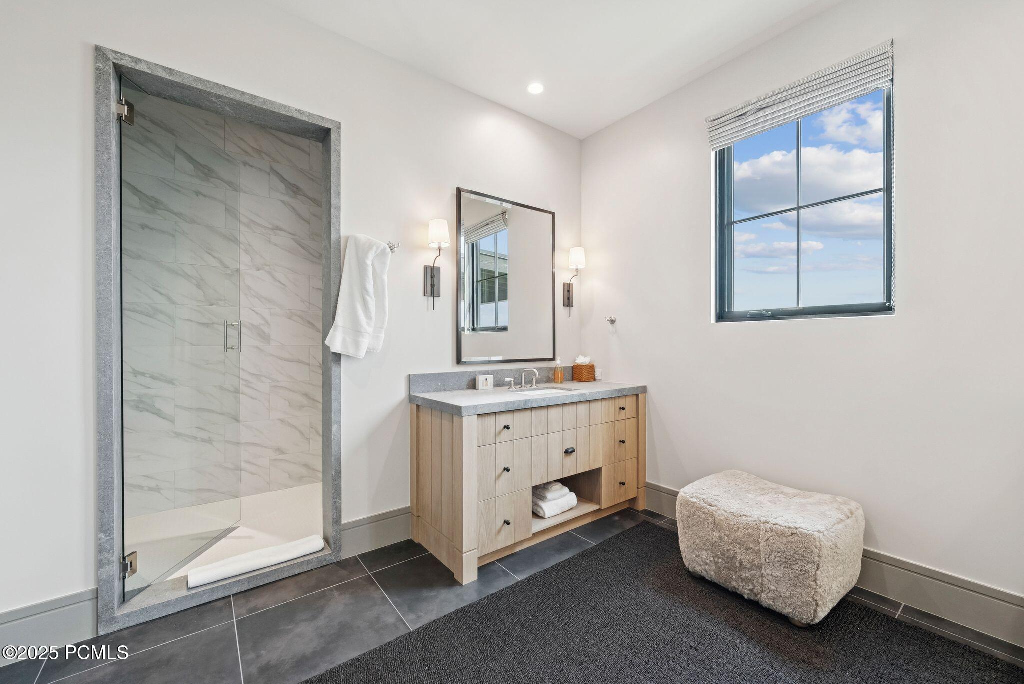 Heber City, Utah 84032, United States, 4 Bedrooms Bedrooms, ,5 BathroomsBathrooms,Residential,Active,200362