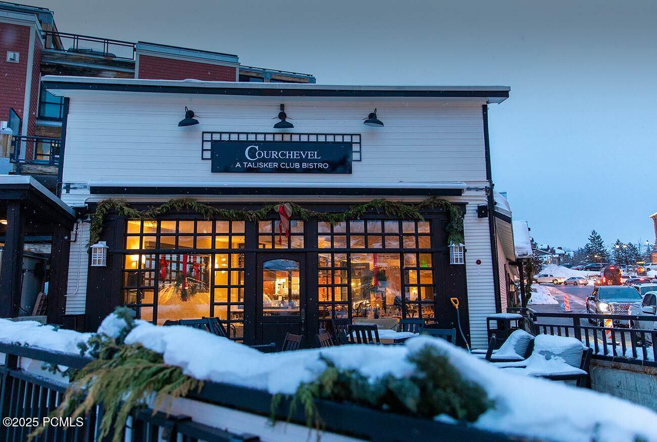 Heber City, Utah 84032, United States, 4 Bedrooms Bedrooms, ,5 BathroomsBathrooms,Residential,Active,200362