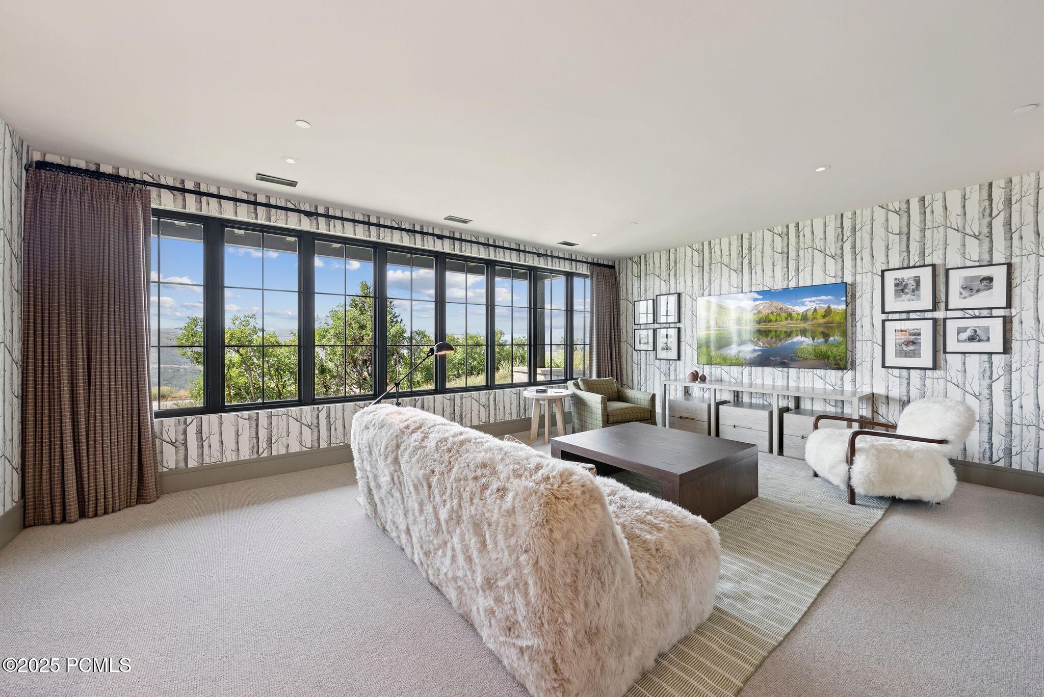 Heber City, Utah 84032, United States, 4 Bedrooms Bedrooms, ,5 BathroomsBathrooms,Residential,Active,200362