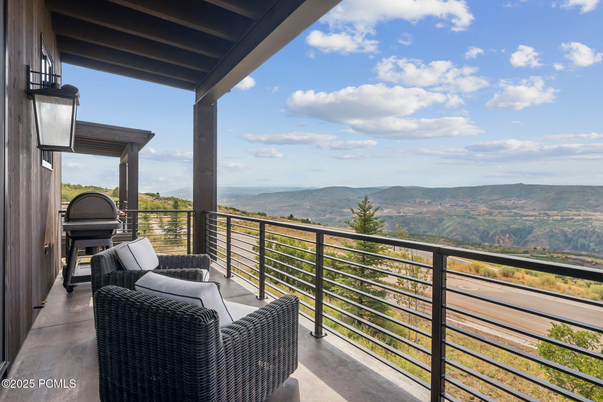 Heber City, Utah 84032, United States, 4 Bedrooms Bedrooms, ,5 BathroomsBathrooms,Residential,Active,200362