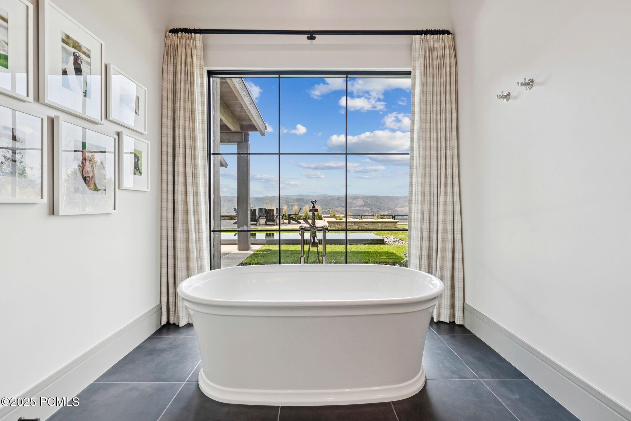 Heber City, Utah 84032, United States, 4 Bedrooms Bedrooms, ,5 BathroomsBathrooms,Residential,Active,200362