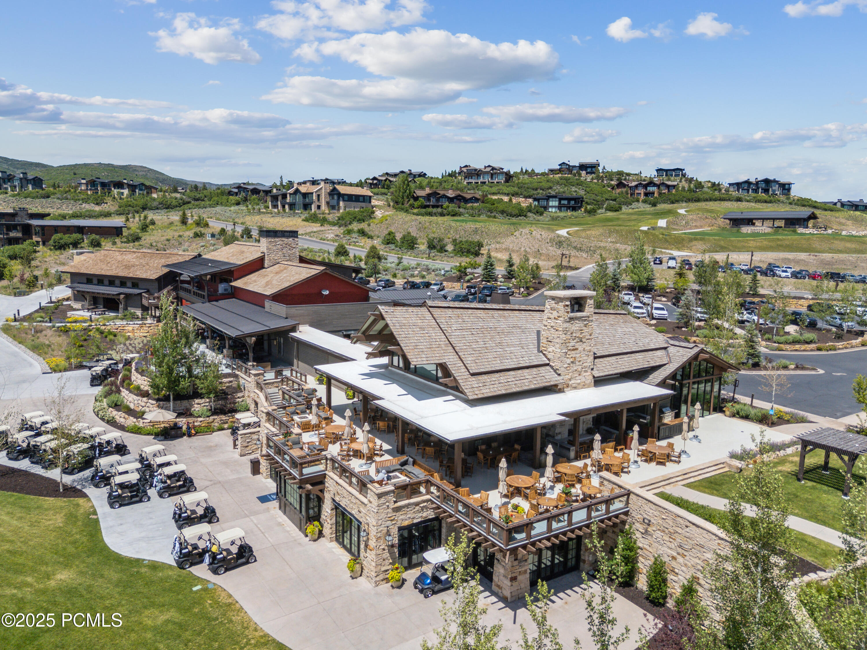 Heber City, Utah 84032, United States, 4 Bedrooms Bedrooms, ,5 BathroomsBathrooms,Residential,Active,200362