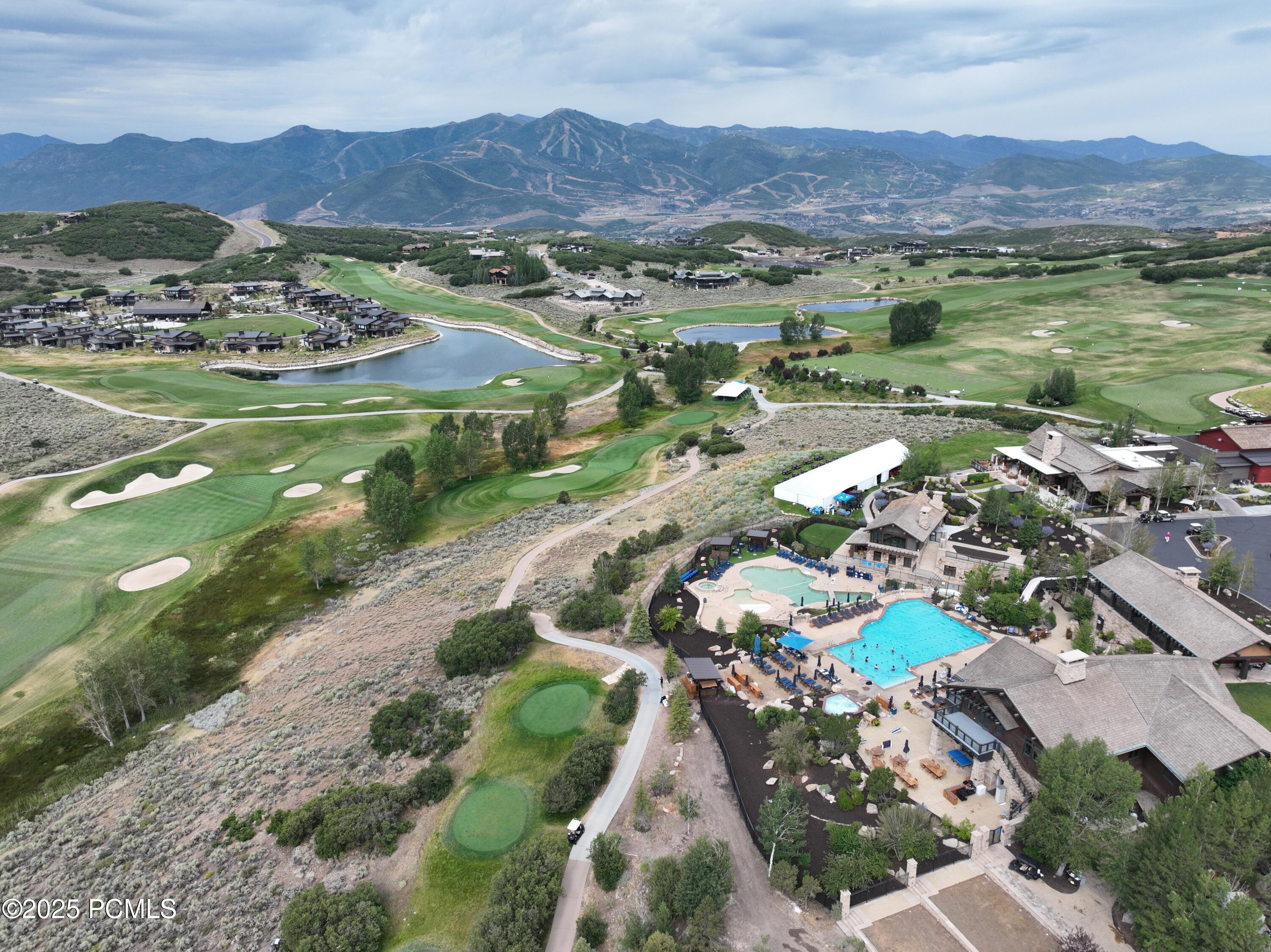 Heber City, Utah 84032, United States, 4 Bedrooms Bedrooms, ,5 BathroomsBathrooms,Residential,Active,200362