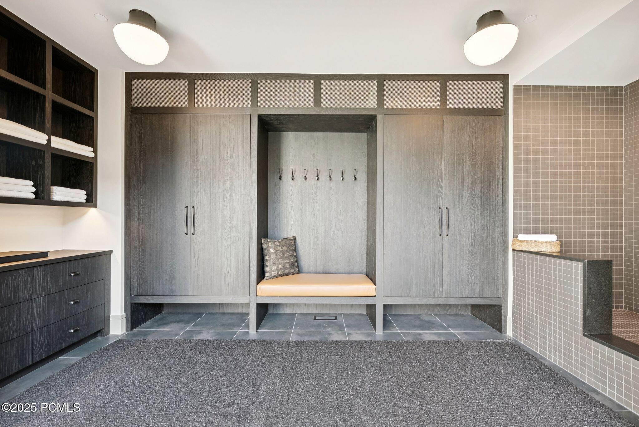 Heber City, Utah 84032, United States, 4 Bedrooms Bedrooms, ,5 BathroomsBathrooms,Residential,Active,200362