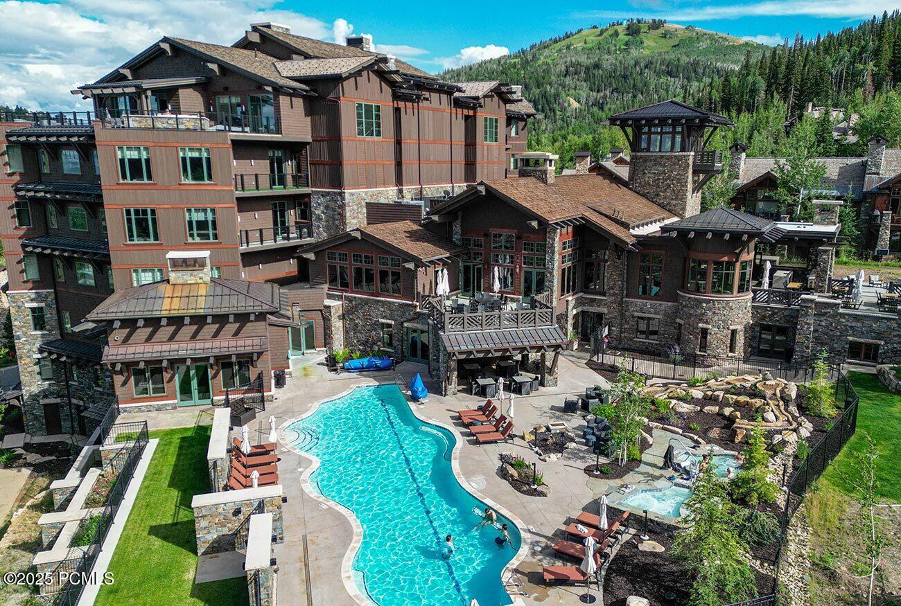 Heber City, Utah 84032, United States, 4 Bedrooms Bedrooms, ,5 BathroomsBathrooms,Residential,Active,200362