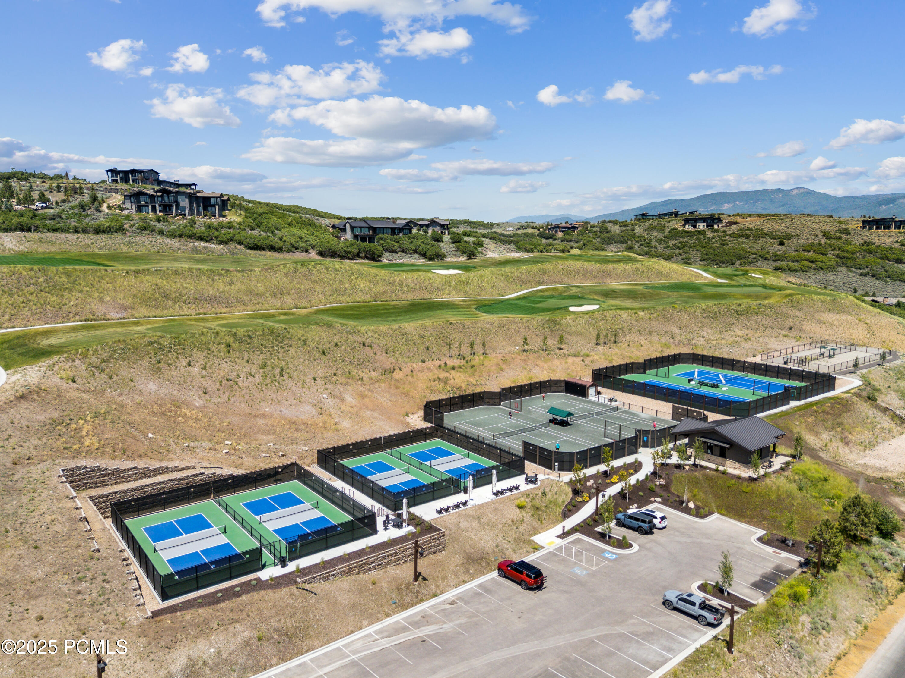 Heber City, Utah 84032, United States, 4 Bedrooms Bedrooms, ,5 BathroomsBathrooms,Residential,Active,200362