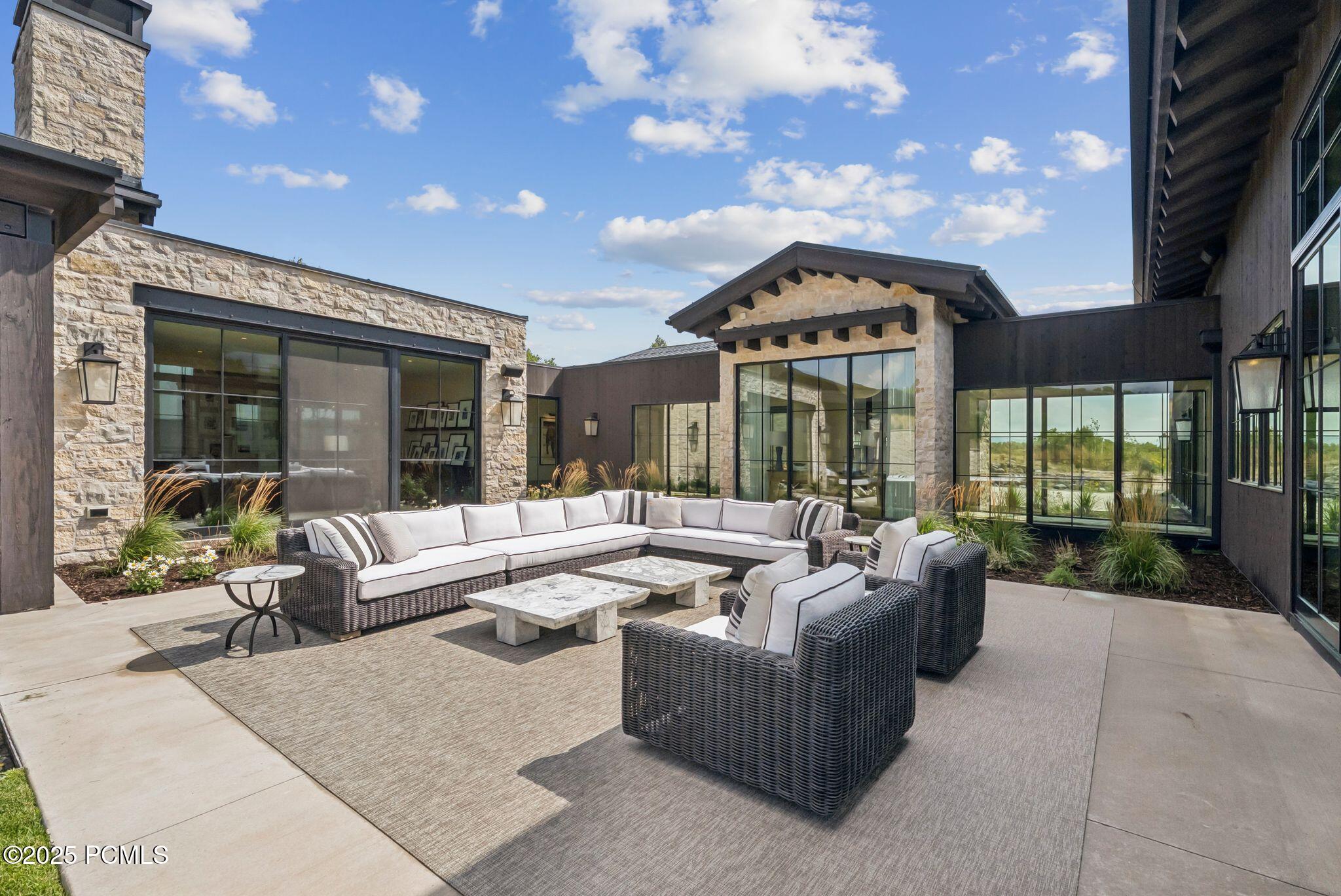 Heber City, Utah 84032, United States, 4 Bedrooms Bedrooms, ,5 BathroomsBathrooms,Residential,Active,200362