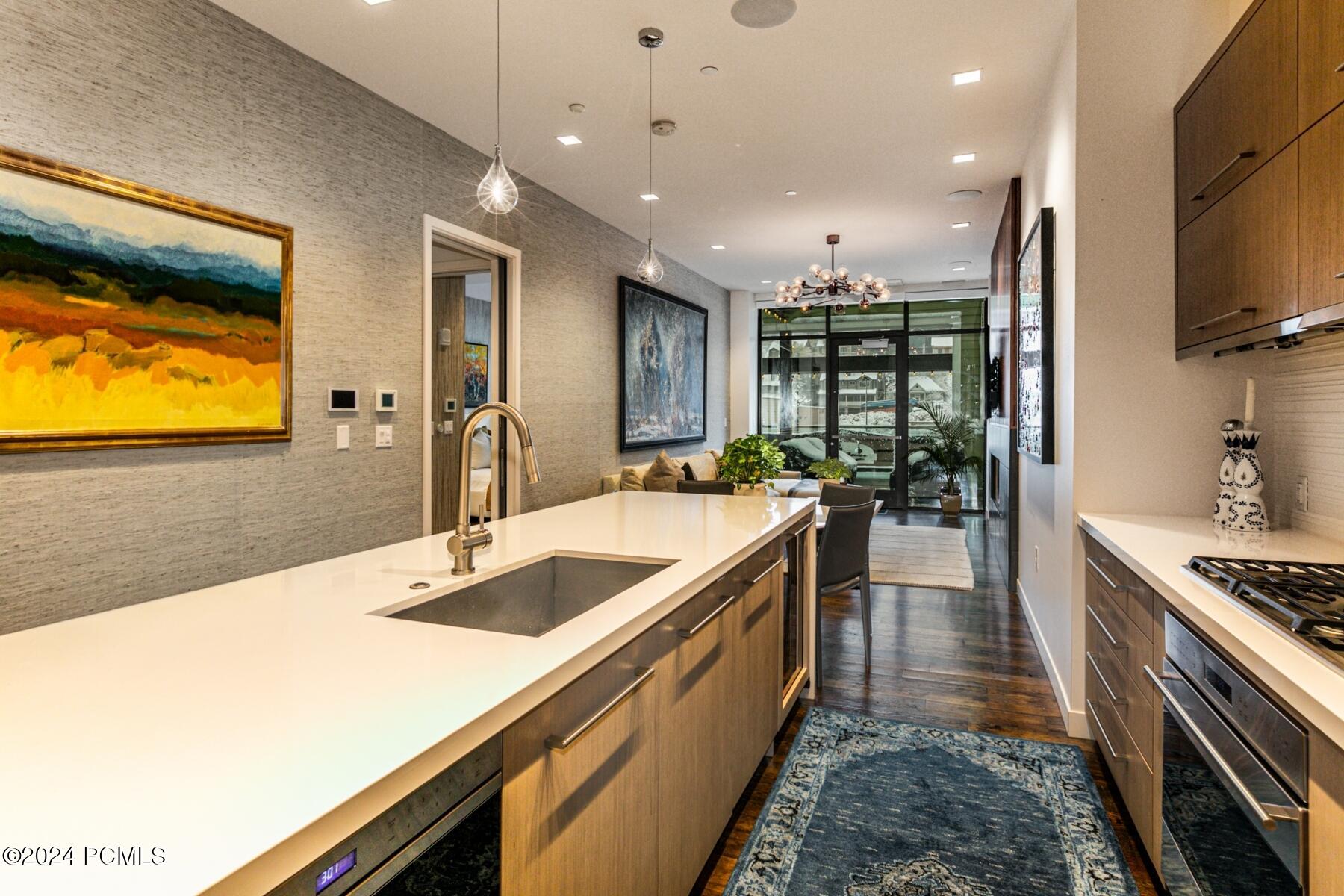 Park City, Utah 84060, United States, 3 Bedrooms Bedrooms, ,3 BathroomsBathrooms,Residential,Pending,35368