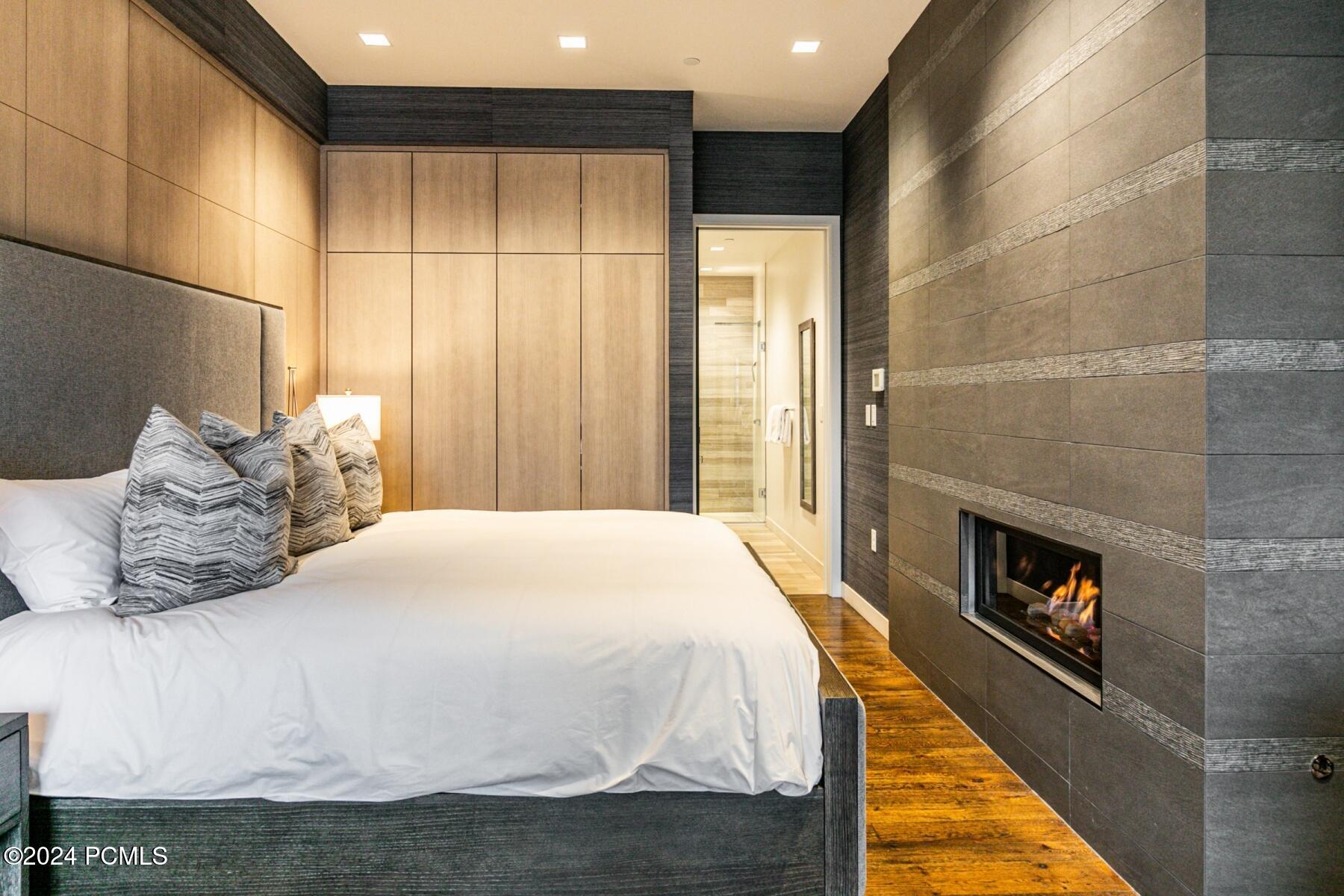 Park City, Utah 84060, United States, 3 Bedrooms Bedrooms, ,3 BathroomsBathrooms,Residential,Pending,35368