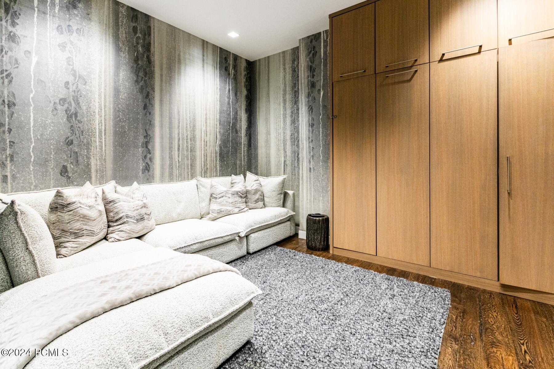 Park City, Utah 84060, United States, 3 Bedrooms Bedrooms, ,3 BathroomsBathrooms,Residential,Pending,35368