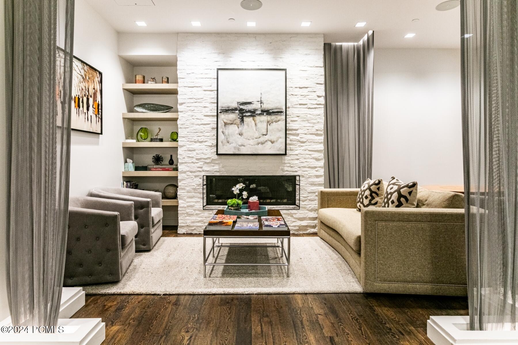 Park City, Utah 84060, United States, 3 Bedrooms Bedrooms, ,3 BathroomsBathrooms,Residential,Pending,35368