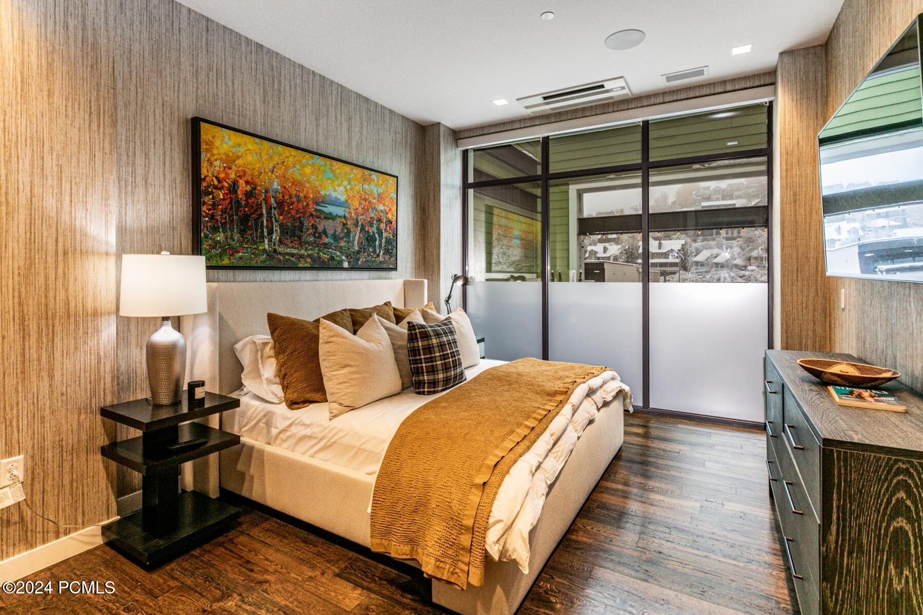 Park City, Utah 84060, United States, 3 Bedrooms Bedrooms, ,3 BathroomsBathrooms,Residential,Pending,35368