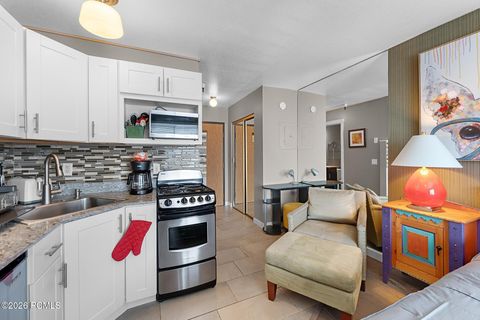 Condo For Sale - 1940 Prospector Avenue #302<br/> Summit County, Park City, UT 84060