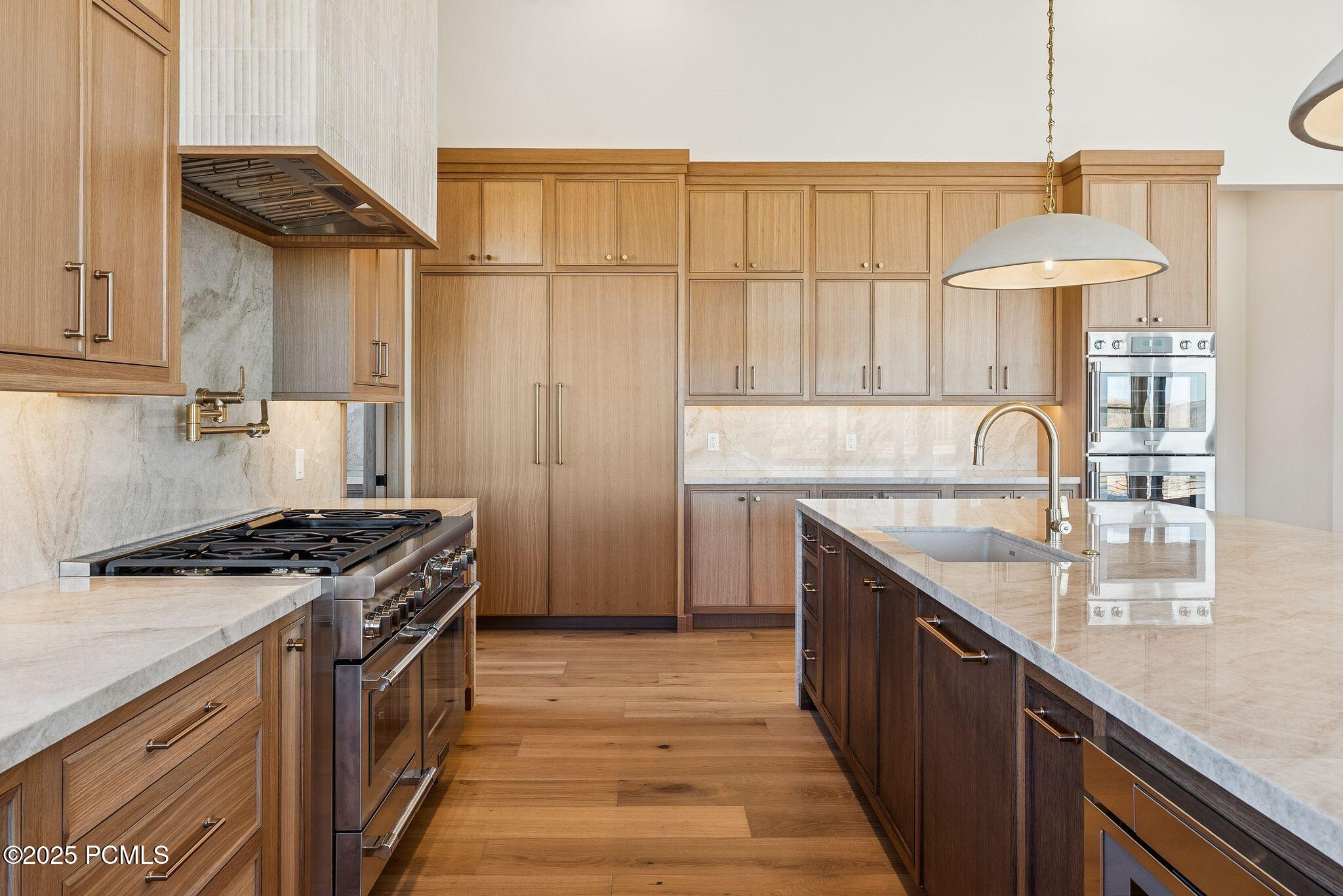 Kamas, Utah 84036, United States, 5 Bedrooms Bedrooms, ,6 BathroomsBathrooms,Residential,Active,215446