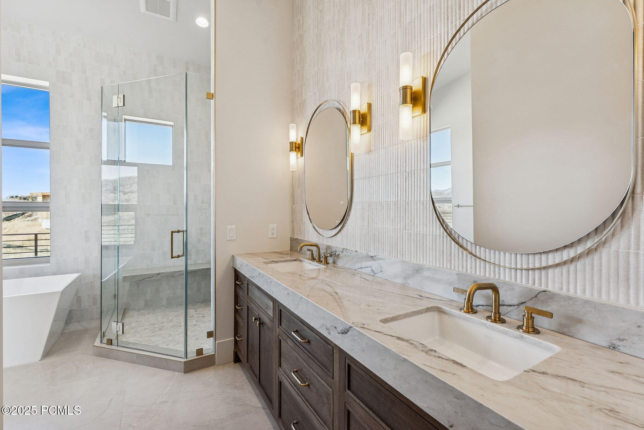 Kamas, Utah 84036, United States, 5 Bedrooms Bedrooms, ,6 BathroomsBathrooms,Residential,Active,215446