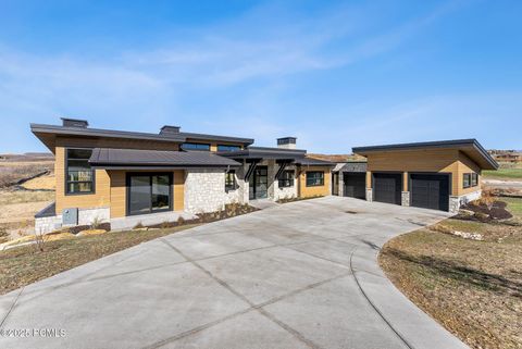 Homes For Sale - 2105 E Paddleboard Way<br/> Kamas, UT 84036