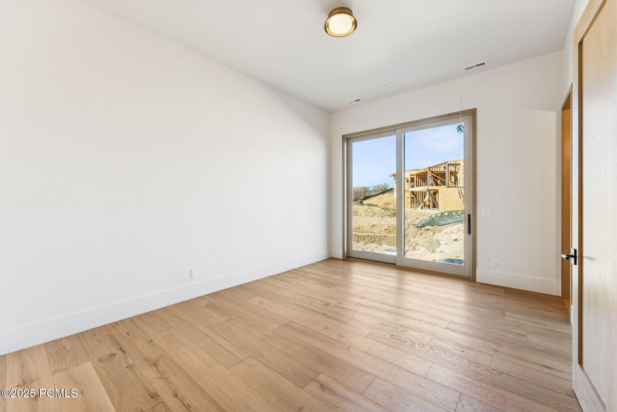 Kamas, Utah 84036, United States, 5 Bedrooms Bedrooms, ,6 BathroomsBathrooms,Residential,Active,215446