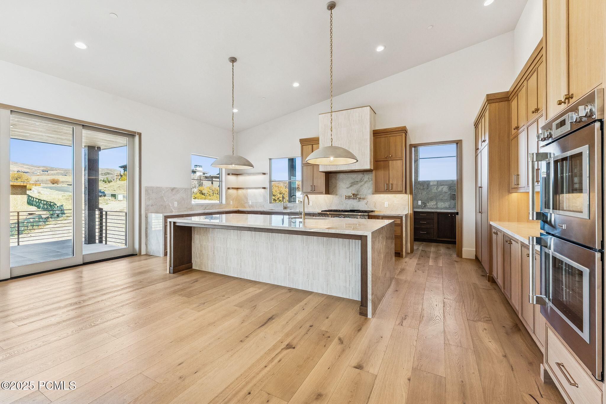 Kamas, Utah 84036, United States, 5 Bedrooms Bedrooms, ,6 BathroomsBathrooms,Residential,Active,215446