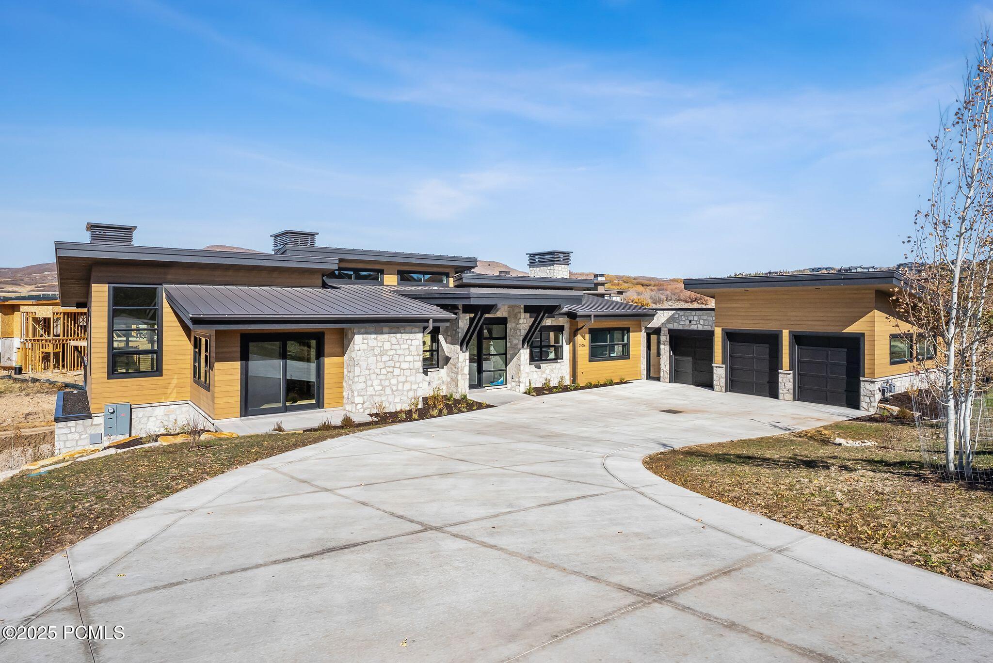 Kamas, Utah 84036, United States, 5 Bedrooms Bedrooms, ,6 BathroomsBathrooms,Residential,Active,215446