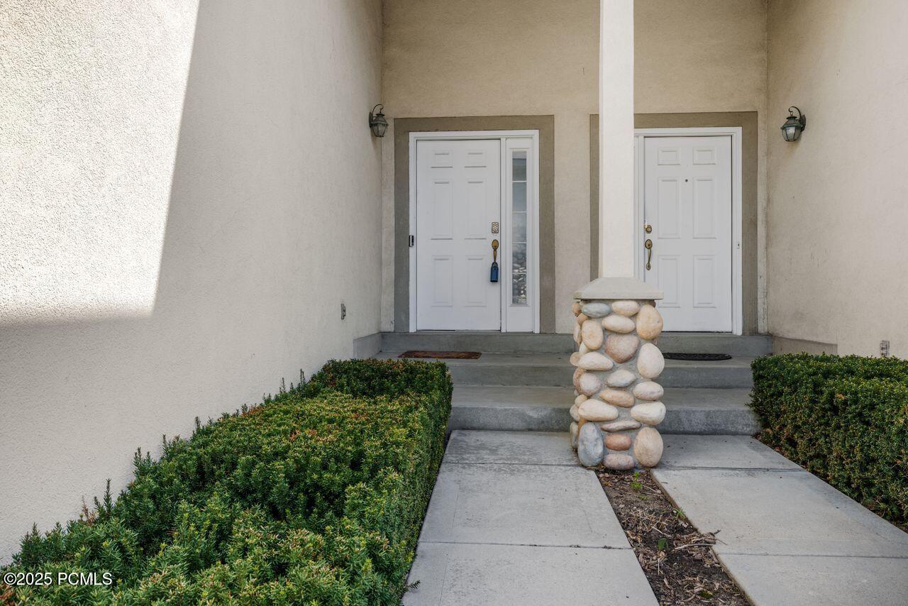 7819 S Spruce Tree Lane, Sandy, Utah image 27
