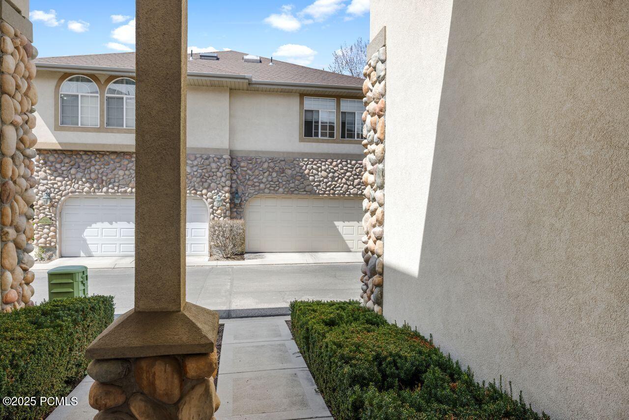 7819 S Spruce Tree Lane, Sandy, Utah image 30