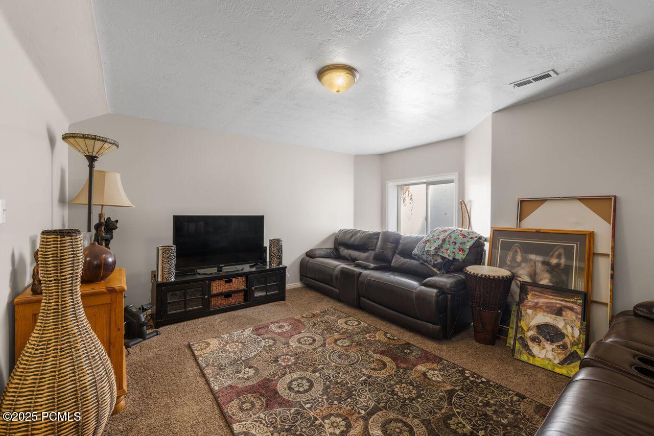 7819 S Spruce Tree Lane, Sandy, Utah image 16