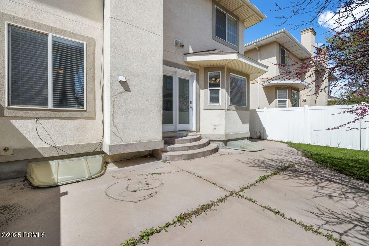 7819 S Spruce Tree Lane, Sandy, Utah image 23