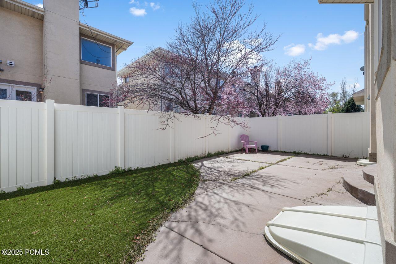 7819 S Spruce Tree Lane, Sandy, Utah image 21