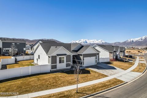 Homes For Sale - 998 E Becca Road<br/> Heber City, UT 84032