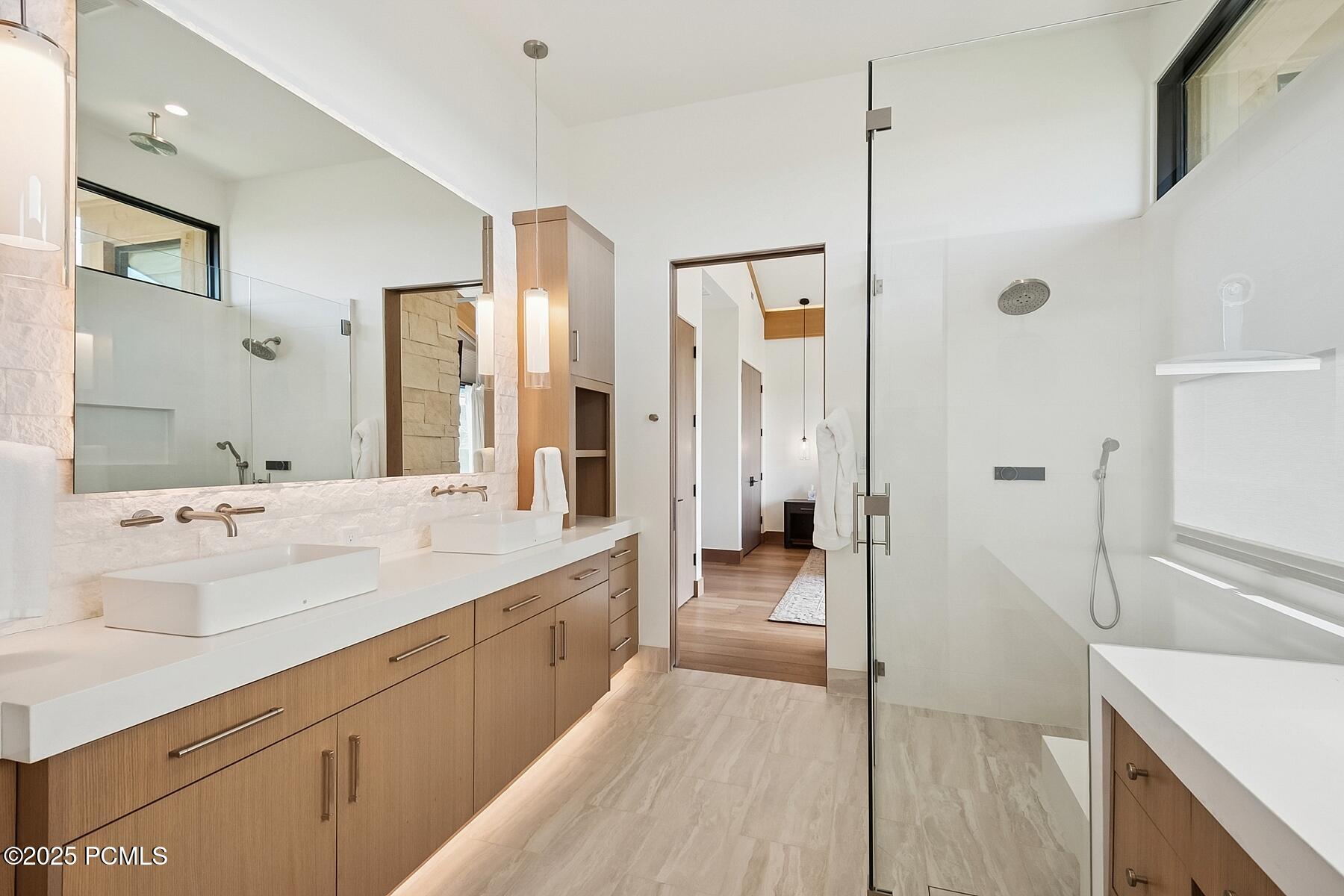 Kamas, Utah 84036, United States, 7 Bedrooms Bedrooms, ,9 BathroomsBathrooms,Residential,Active,187415